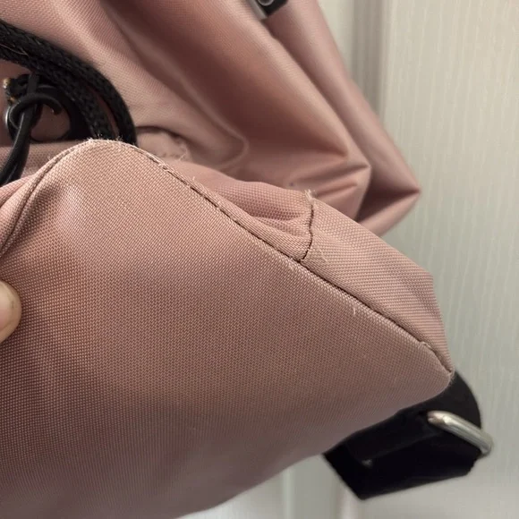 Calvin Klein back pack - Picture 4 of 10